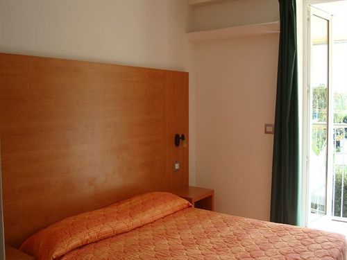 אמליה Hotel Ala Bianca מראה חיצוני תמונה