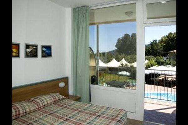אמליה Hotel Ala Bianca מראה חיצוני תמונה